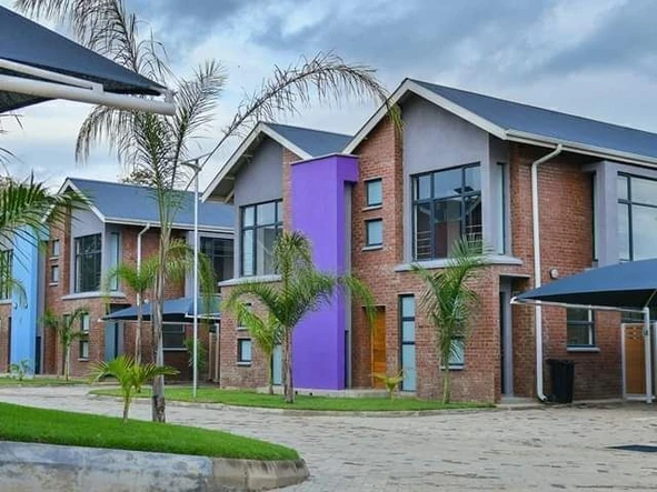 Lovely upmarket townhouse