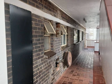 3 Bedroom Flat & Apartment