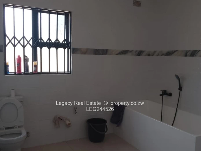 Large Greendale Property With Borehole & Double Garage.