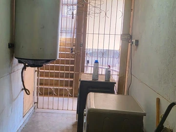 3 Bedroom Flat & Apartment