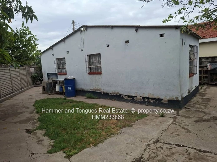 Chitungwiza Unit K Core House For Sale (Sole Mandate)