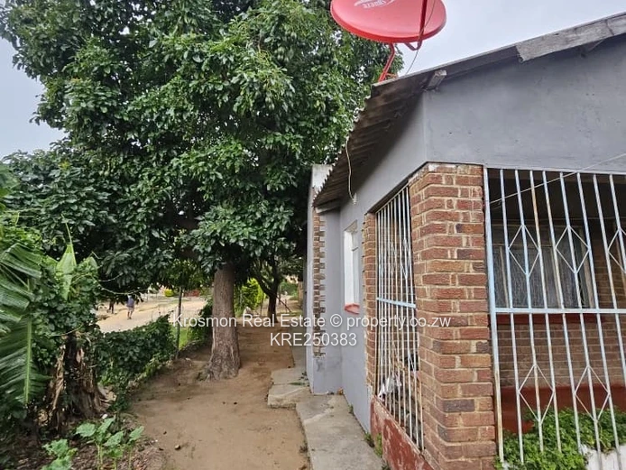 House For Sale (Sole Mandate)