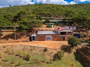 Farm & Agricultural Land