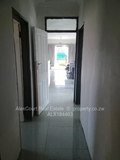 Clean Zimre Park House! Bargain! (Sole Mandate)