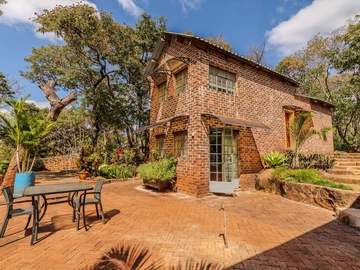 10 Bedroom House