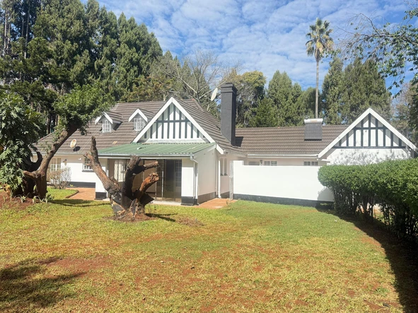 Luxurious 4-Bedroom House for Rent in Greystone Park