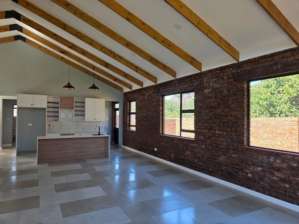 3 Bedroom Flat & Apartment