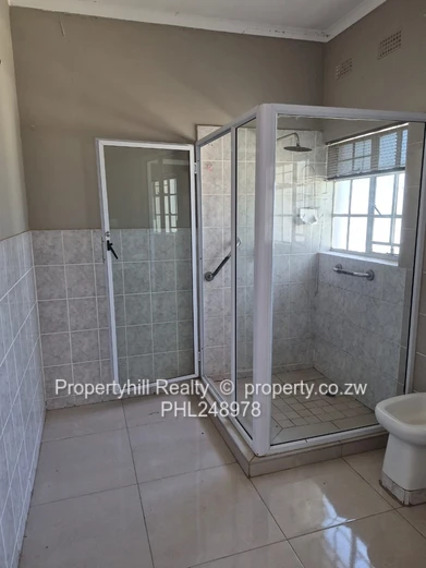Furnished 4-Bed in stortford — 9000m² Garden & Borehole