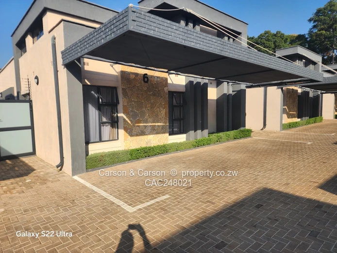 Modern 4-Bed Mount Pleasant Townhouse Complex with Pool