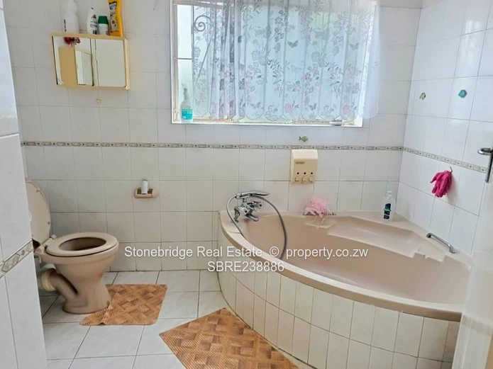 3 Bedroomed Morningside House to rent