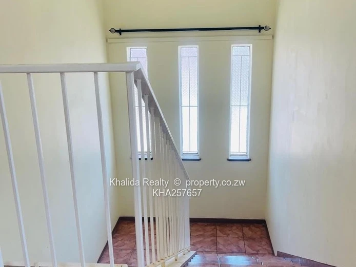 Greendale North – Double-Storey House For Sale