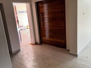 4 Bedroom Flat & Apartment
