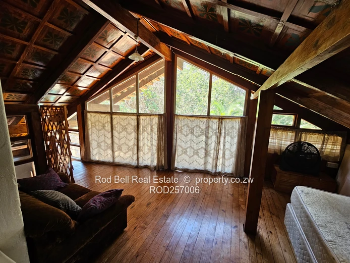 Large family home and cottage sitting on 6 acres with amazing views