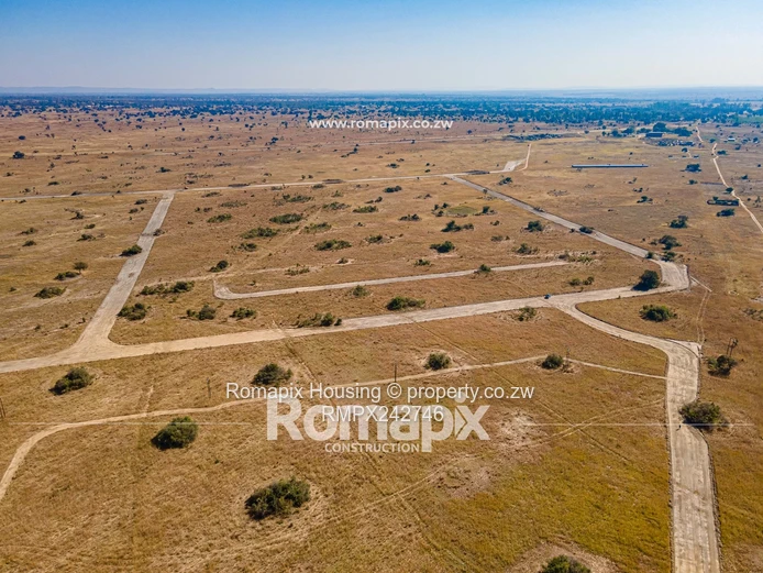 300m² Norton Stand — Main Road Frontage & Tarred Roads