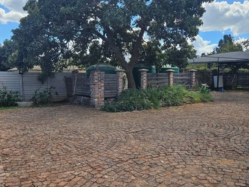 Beautiful And Neat Apartment For Sale In Eastlea