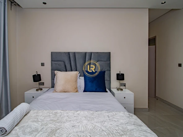 3 Bedroom Flat & Apartment