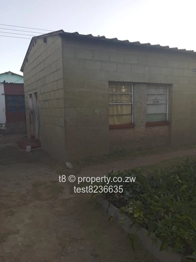 1-Bed Brick Home with Walled Yard & Garden - Zengeza (Sole Mandate)