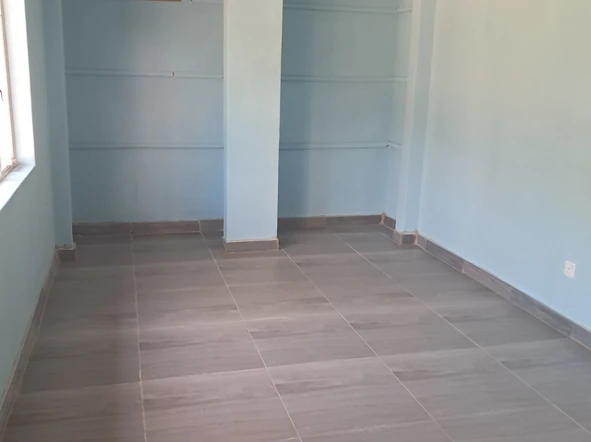 6 Bedroom House