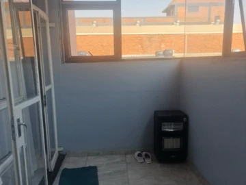 Flat & Apartment