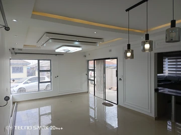 2 Unit Townhouse Complex