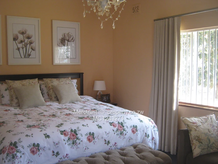 Lovely home on 3 acres! (Sole Mandate)