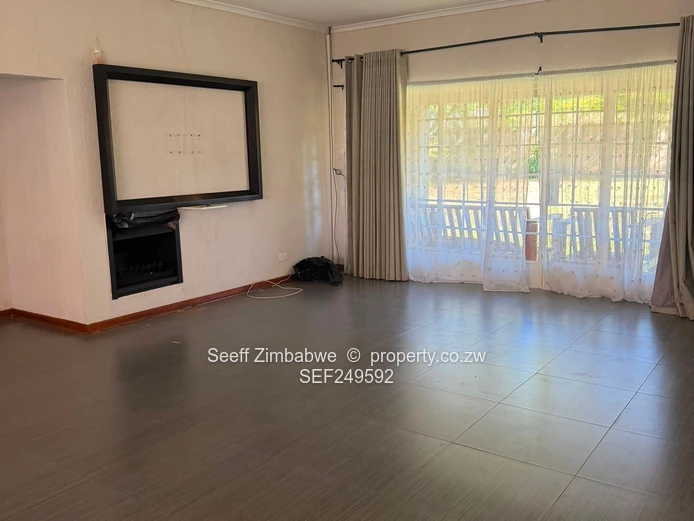 Spacious 4-Bedroom Cluster Unit in Marlborough Mews
