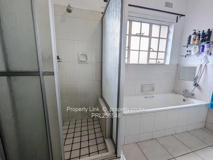 Conveniently Located Avondale Cluster Home