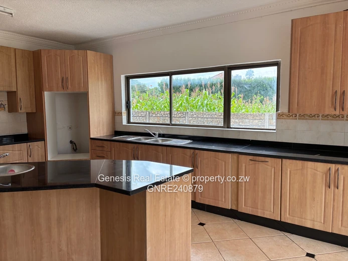 Double story commercial property in Gunhill