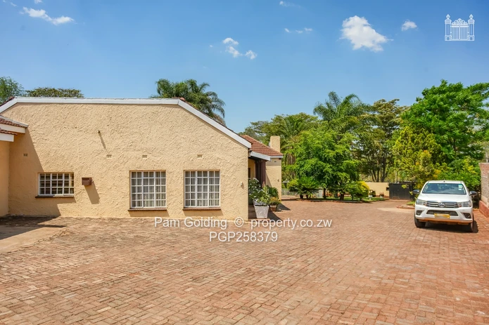 Prime Crn Property/ Harare Drive and Rolf Avenue (Sole Mandate)