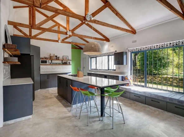 5 Bedroom House