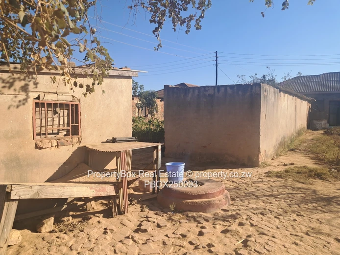 Damofalls Phase 2 stand for sale near PaMusasa Shops!
