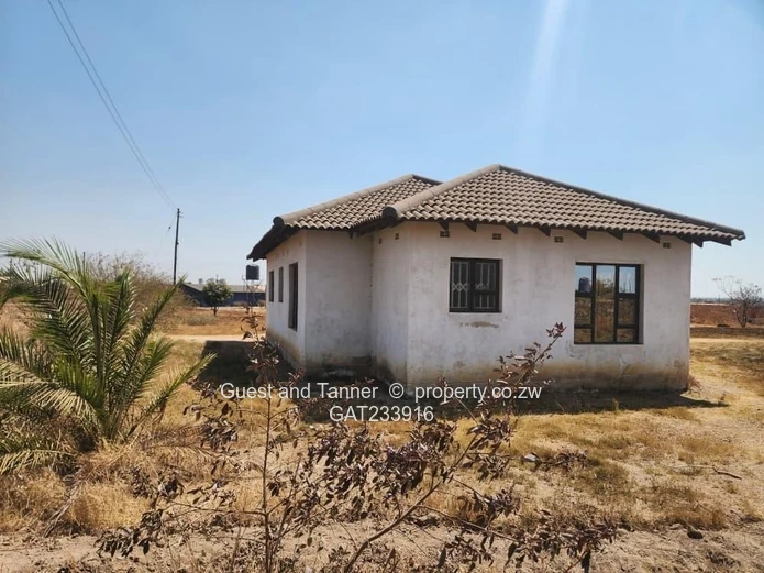 3 Bedroom Cottage for Sale in Norton Damafalls Zimbabwe