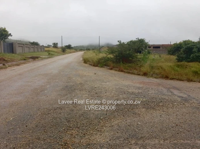 1500m² Corner Stand in Clipsham — Near New Homes (Sole Mandate)