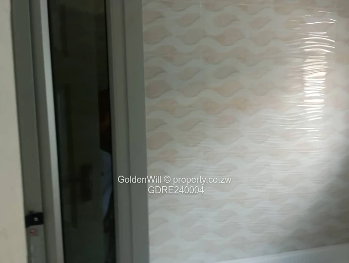 Garden flat for Sale