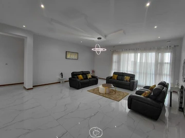 5 Bedroom House