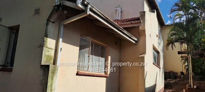 5Bedrooms House For Sale