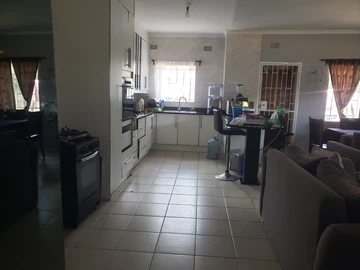 3 Bedroom Garden Flat