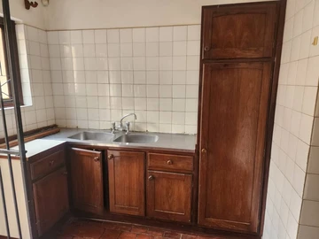 3 Bedroom Flat & Apartment