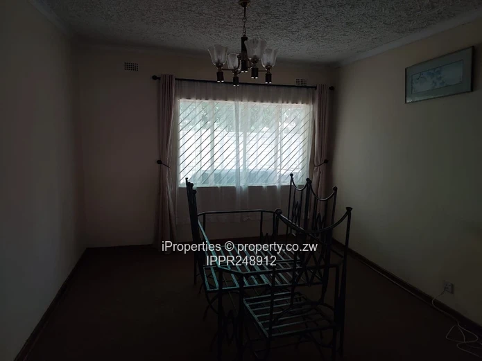 Golden Oldie Modern 5-Bedroom Home – New Marlborough