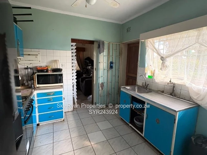 Hatfield House For Sale