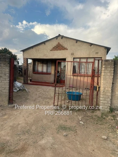 Affordable 3-Bed Home in Zengeza — 200sqm, Good ZESA (Sole Mandate)
