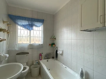 3 Bedroom Garden Flat