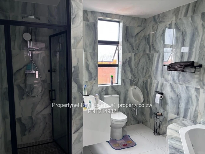 Gorgeous modern family home!!!