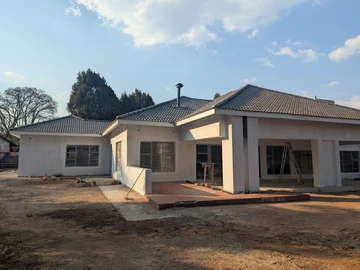 5 Bedroom House