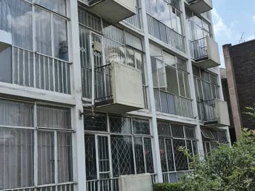 2 Bedroom Flat & Apartment