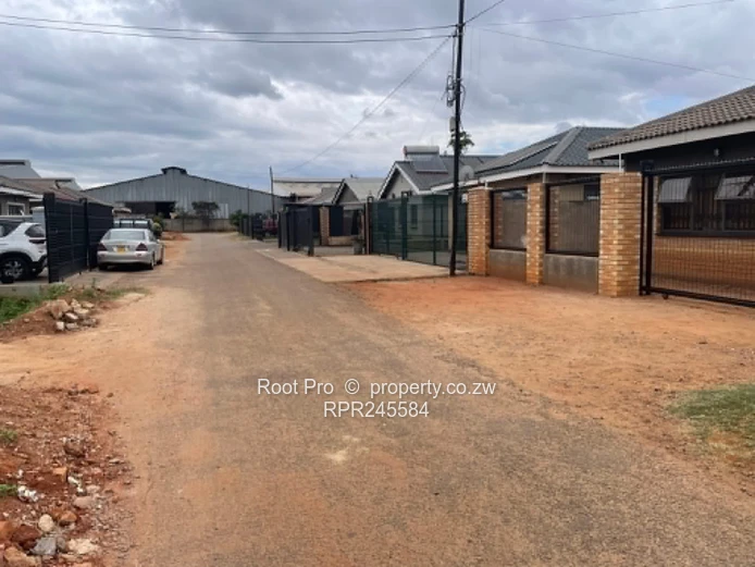 Aspindale Park House To Rent  (Sole Mandate)