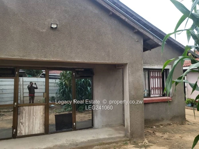 Ready for Deed: 3-Bedroom House on 375m² Stand