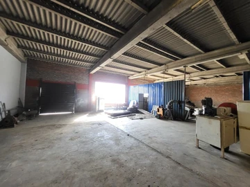 Warehouse & Factory