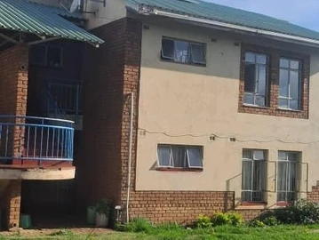 3 Bedroom Flat & Apartment