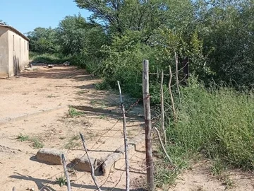 Commercial & Industrial Land